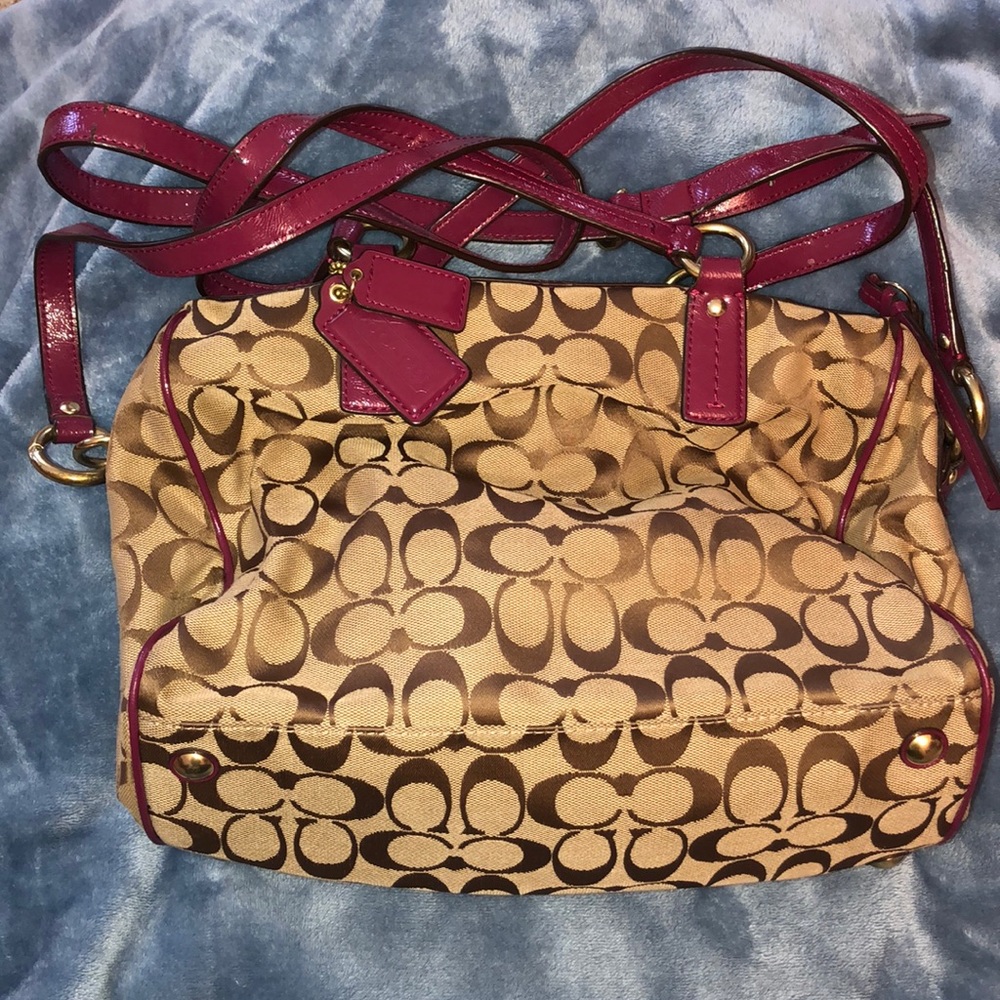 Coach Bag - Picture 2 of 7